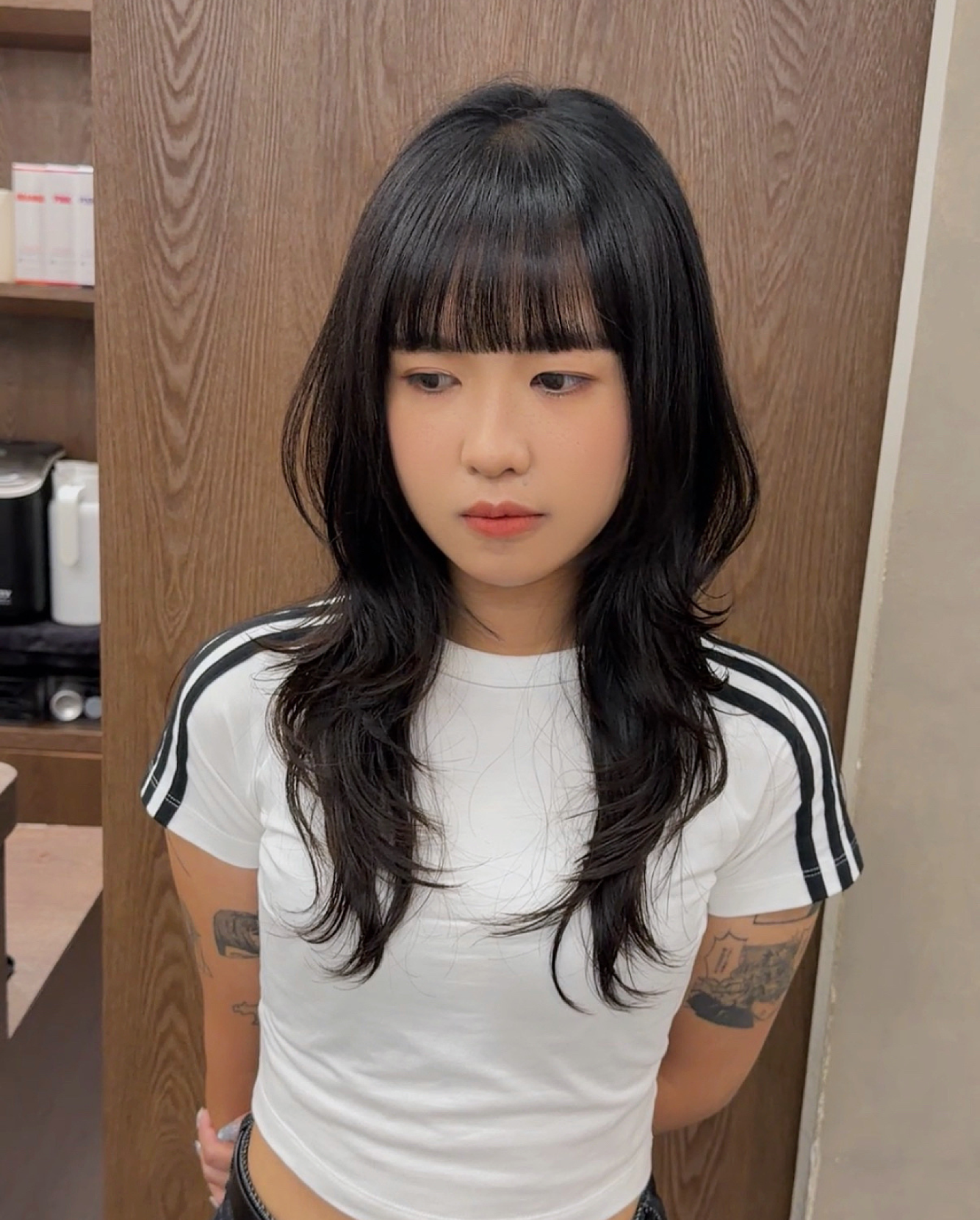 長髮赫希燙 Hush Perm，利用臉周層次與柔和髮尾彎度修飾臉型